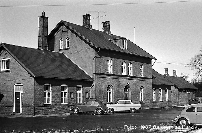 Sæby station fra vejnsiden 1966